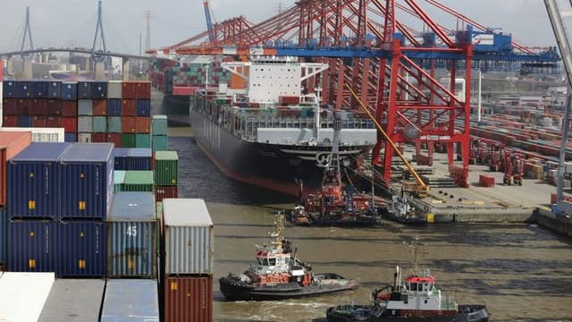 Trump Announces U.S.-China Trade Deal with 55% Tariffs Amid Rare Earth Supply Agreement