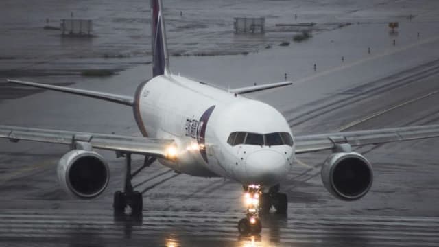 Severe Thunderstorms Disrupt Air Travel Across East Coast, Impacting Thousands