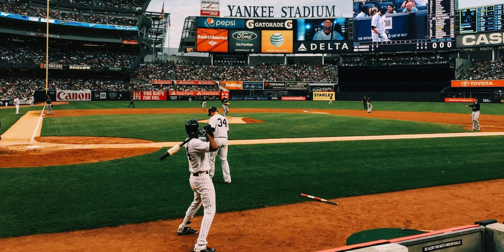 Yankees and Red Sox Renew Rivalry at Yankee Stadium