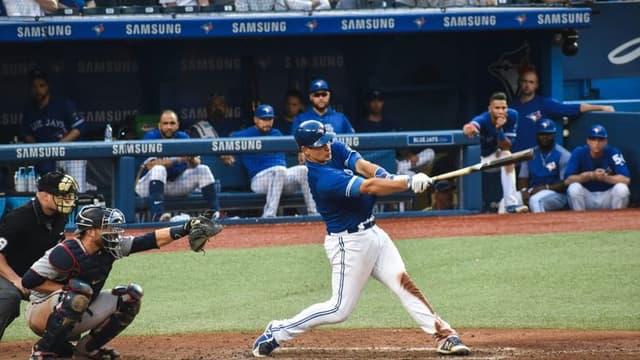 Dodgers Secure Series Win with 5–1 Victory Over Royals in Rain-Delayed Finale