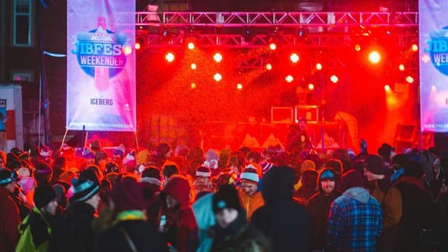 Fanatics Fest Packs Javits Center with Stars, Strategy, and Sports Fandom