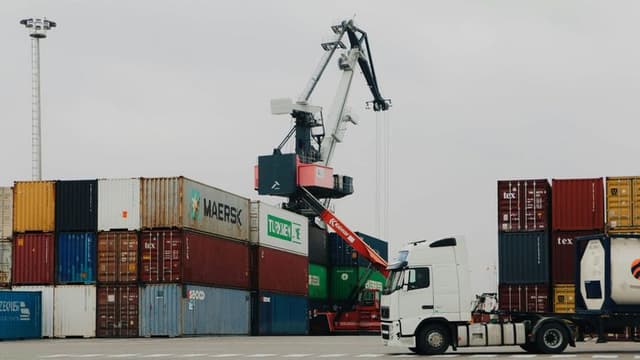Trump Delays EU Tariff Deadline, Markets React