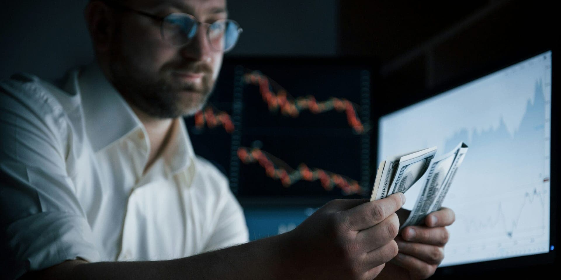 U.S. Markets Reach New Highs Amid Strong Earnings Forecast