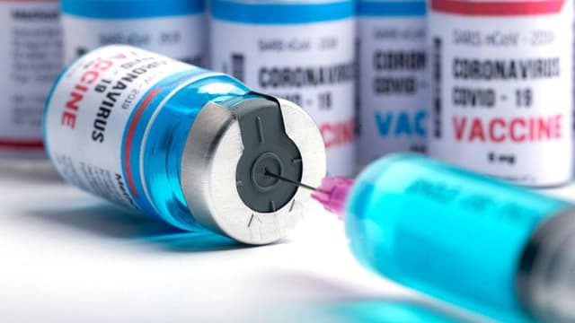 CDC Ends COVID-19 Vaccine Recommendation for Healthy Children and Pregnant Women, Drawing Mixed Reactions