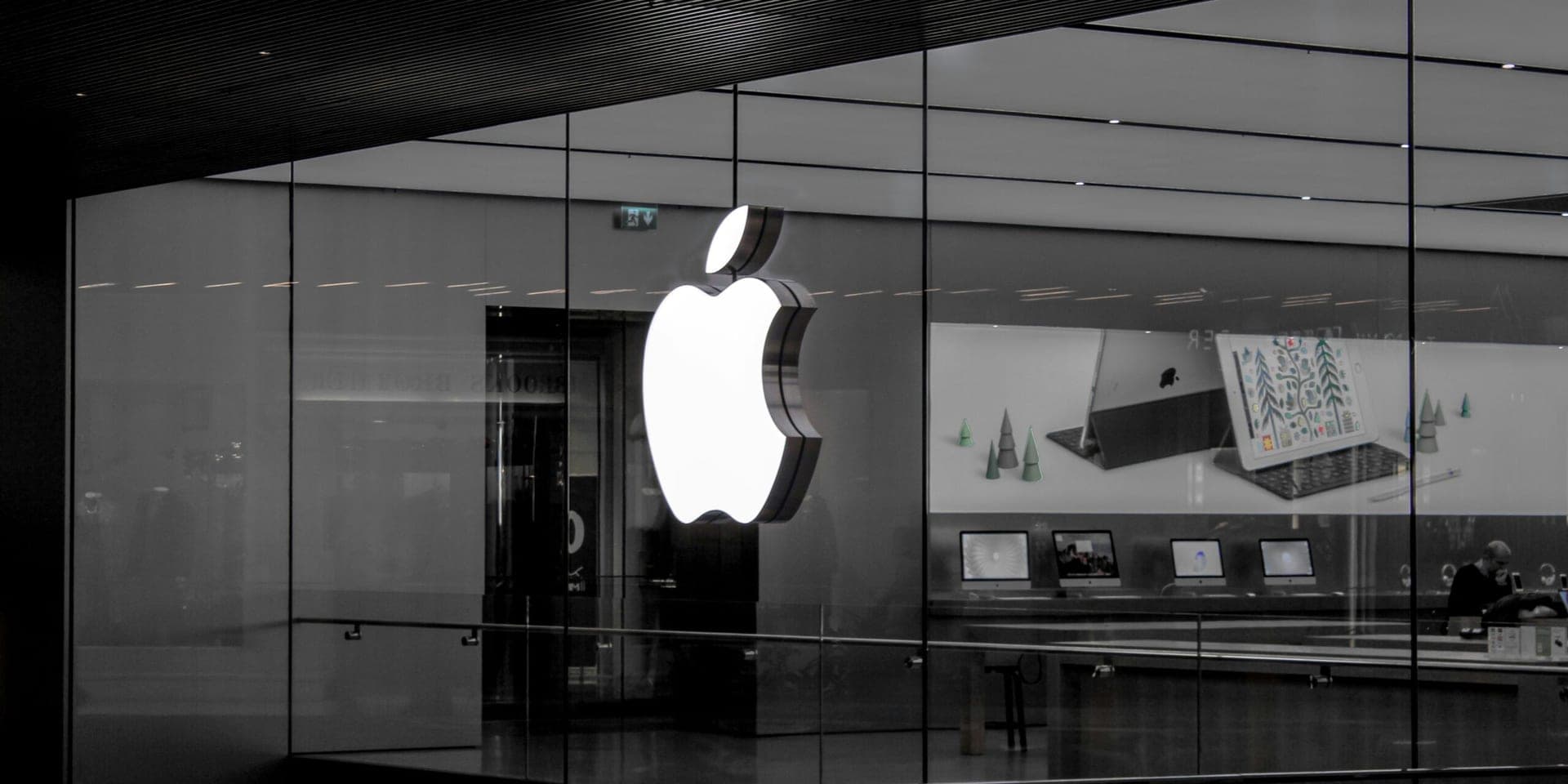 Apple Reports $95.4 Billion in Q2 2025 Revenue, Surpassing Expectations