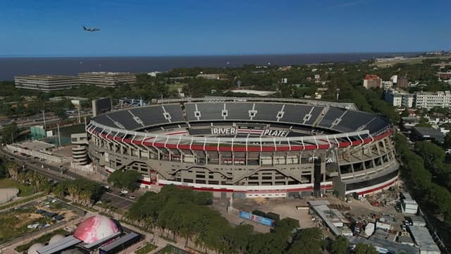 Washington Commanders’ Proposed Return to RFK Stadium Faces Crucial Vote Amidst Economic Debates