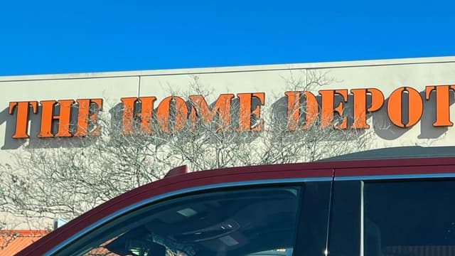Home Depot Reports Strong Earnings Amid Tariff Concerns