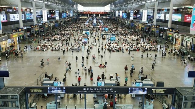 TSA Gears Up for Record-Breaking 18.5 Million Air Travelers Over Fourth of July Holiday
