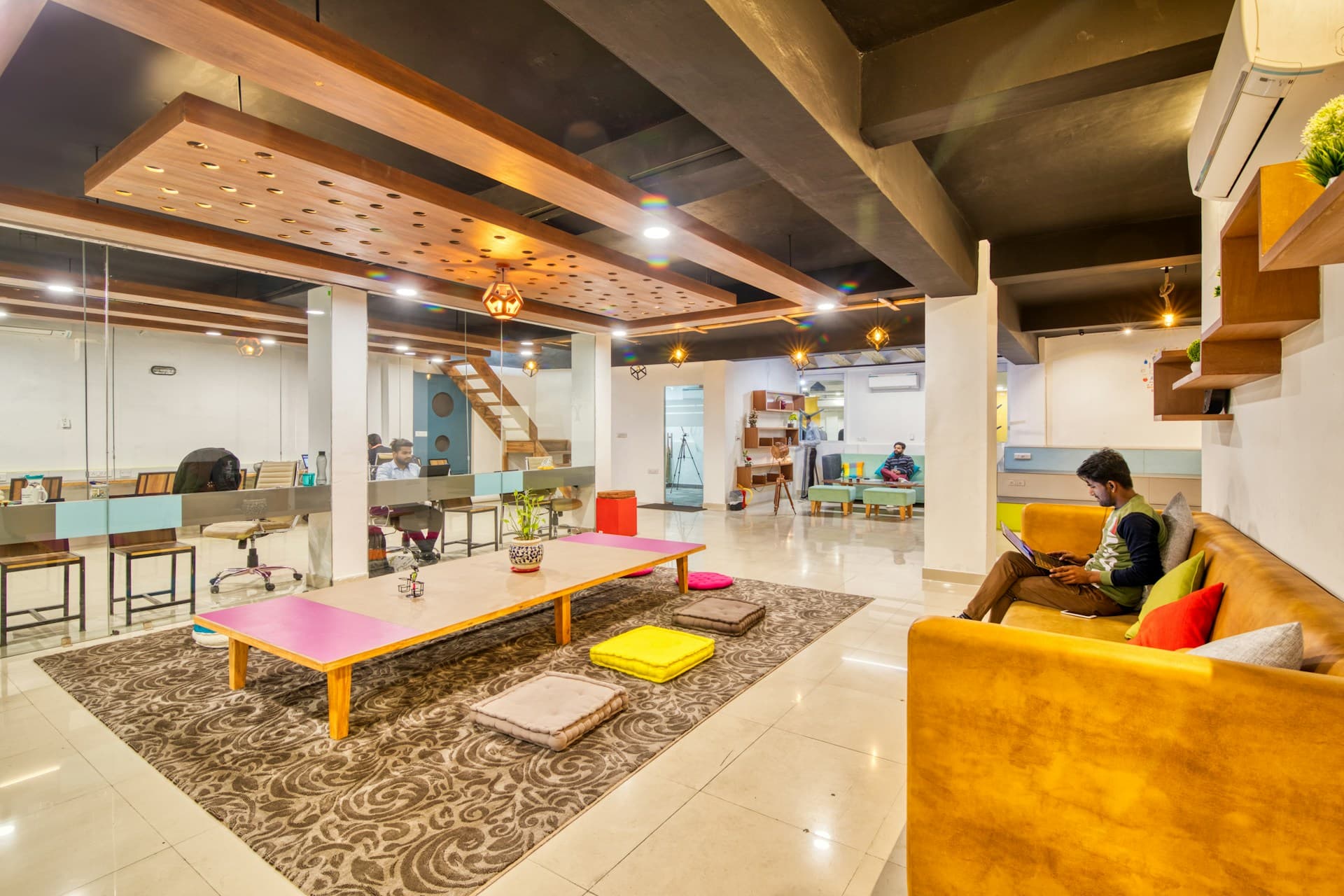 Myhq Workspaces Mwsnmlzltos Unsplash