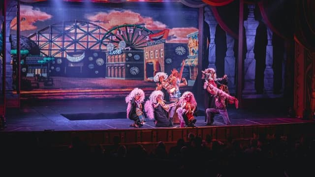 “Wicked” Musical Draws Crowds at Belk Theater in Charlotte