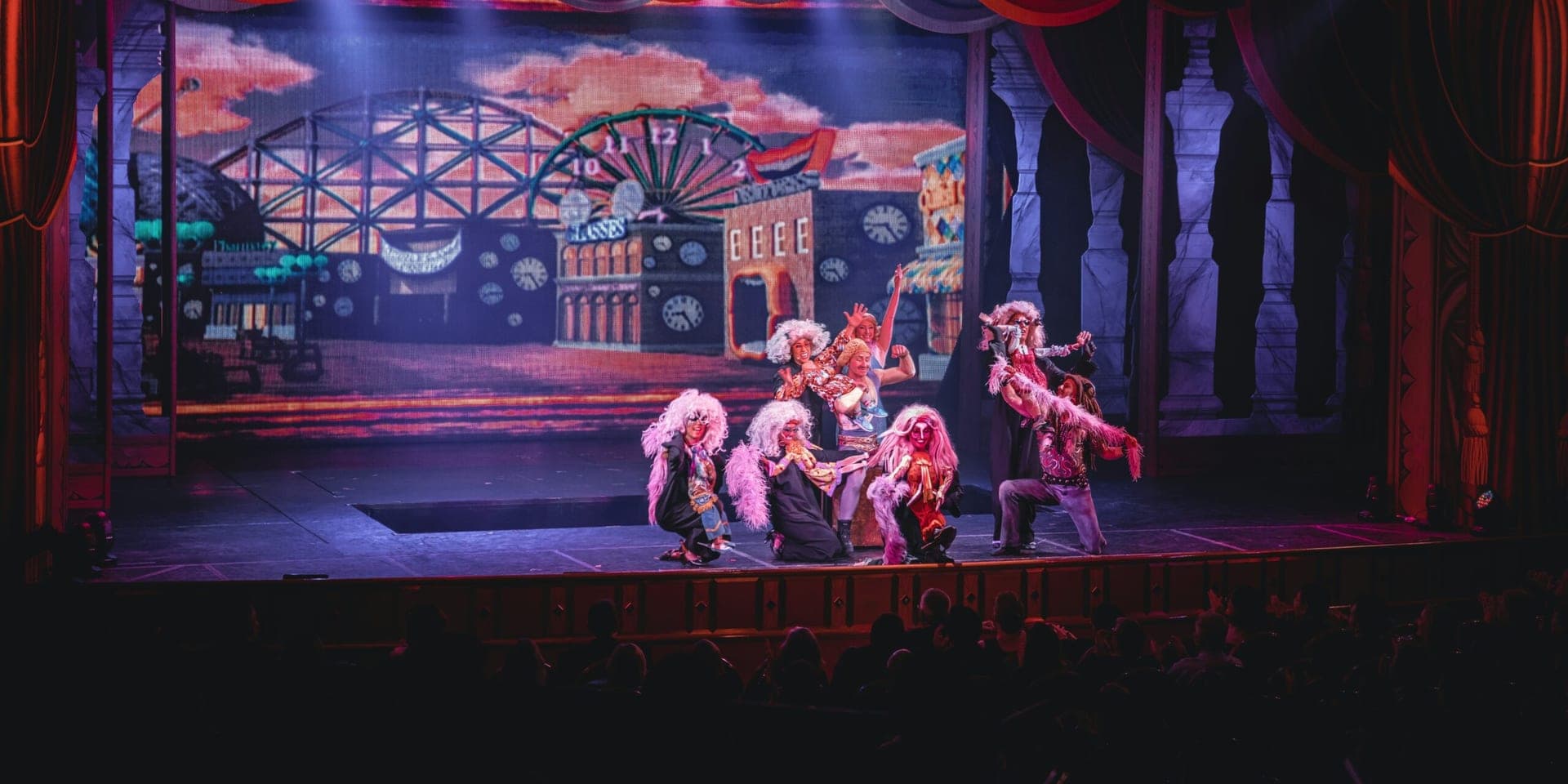 “Wicked” Musical Draws Crowds at Belk Theater in Charlotte
